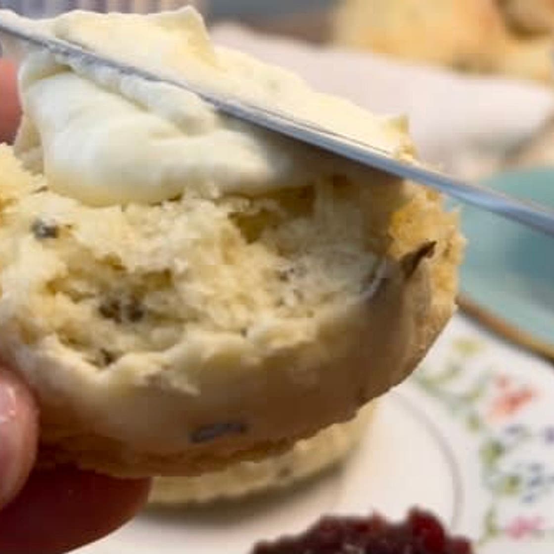 Lavender British scones 