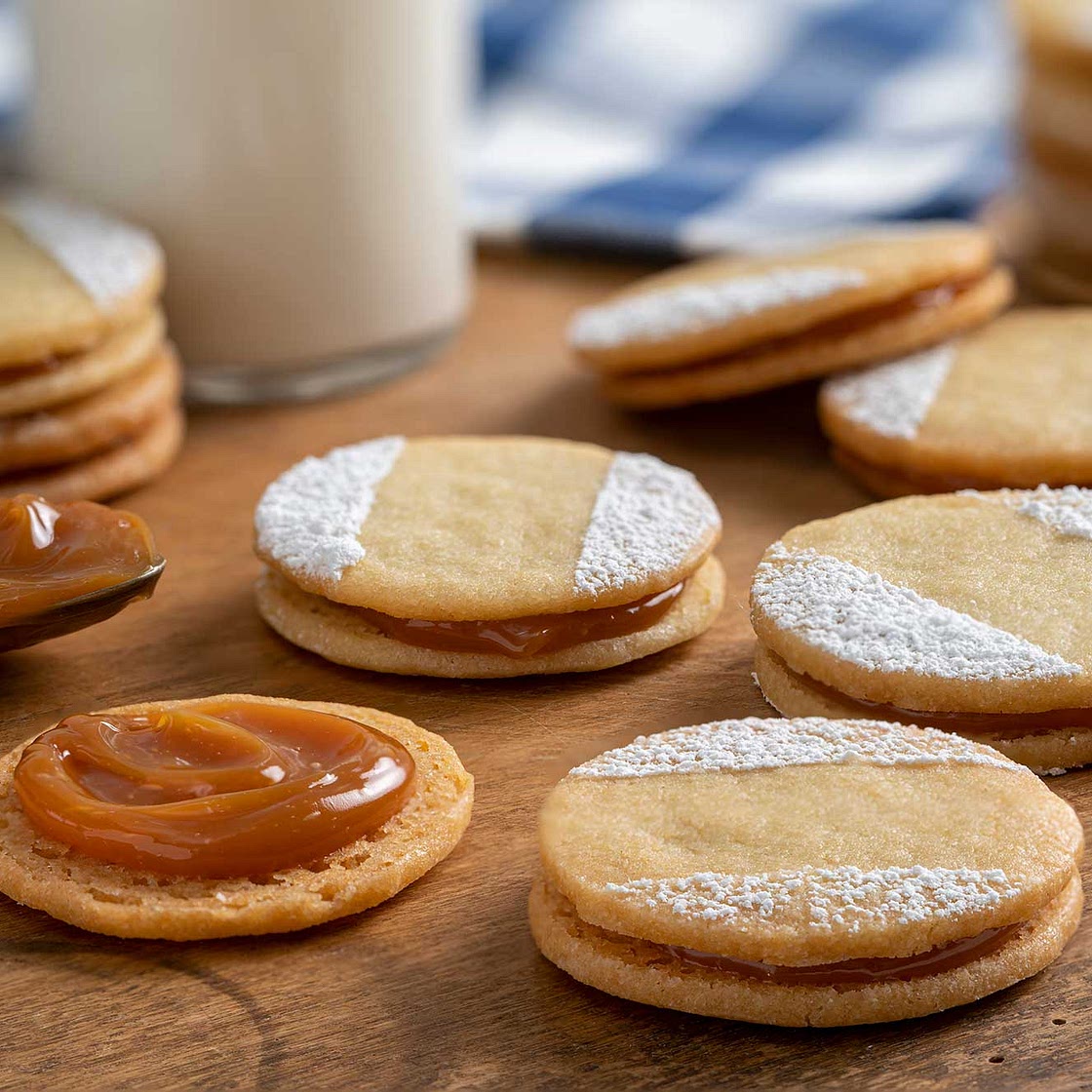 Vanilla Caramel Sandwich Cookies