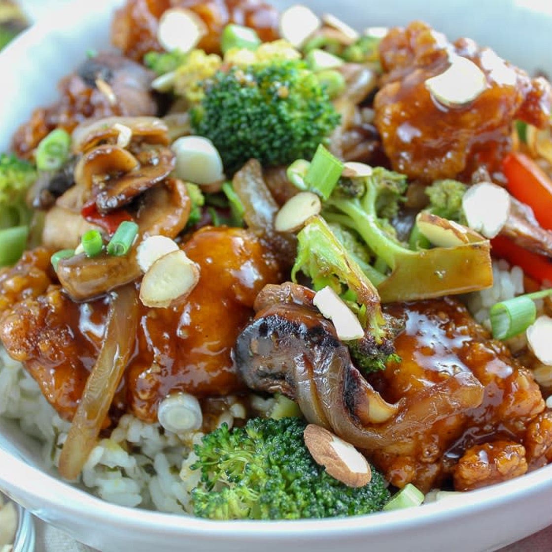 COPYCAT APPLEBEE’S CRISPY ORANGE CHICKEN