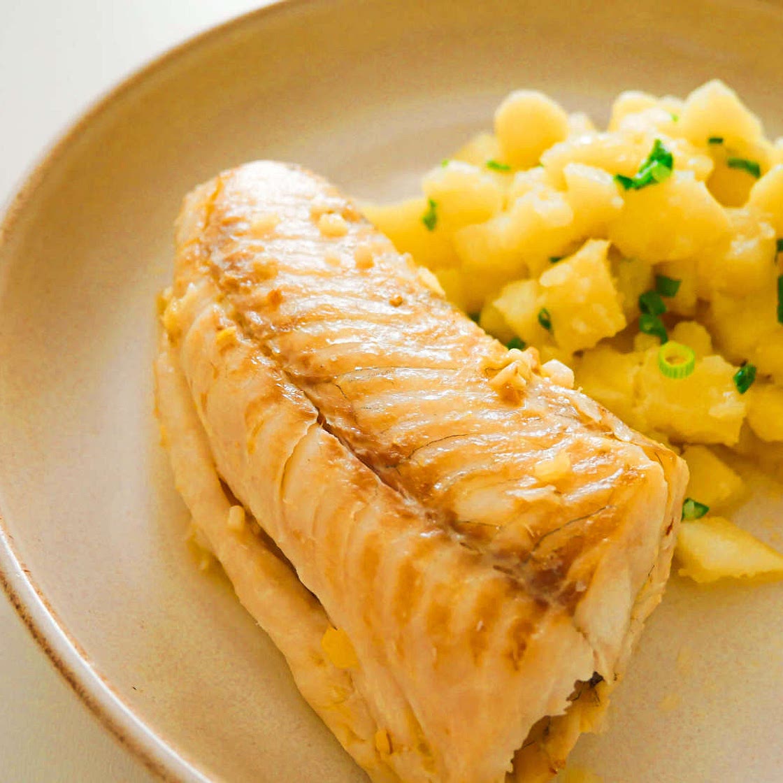 Easy and tasty recipe of fried pike perch