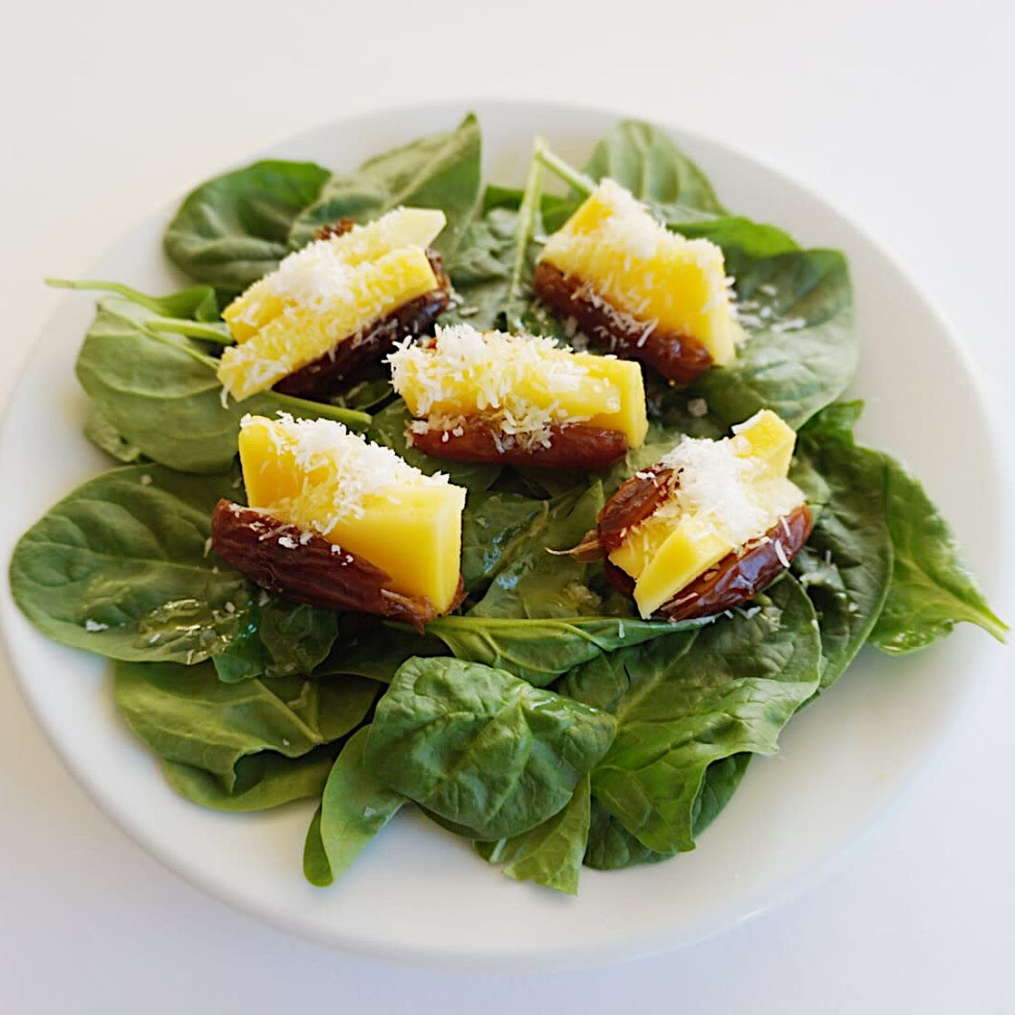 AIP Mango Stuffed Dates