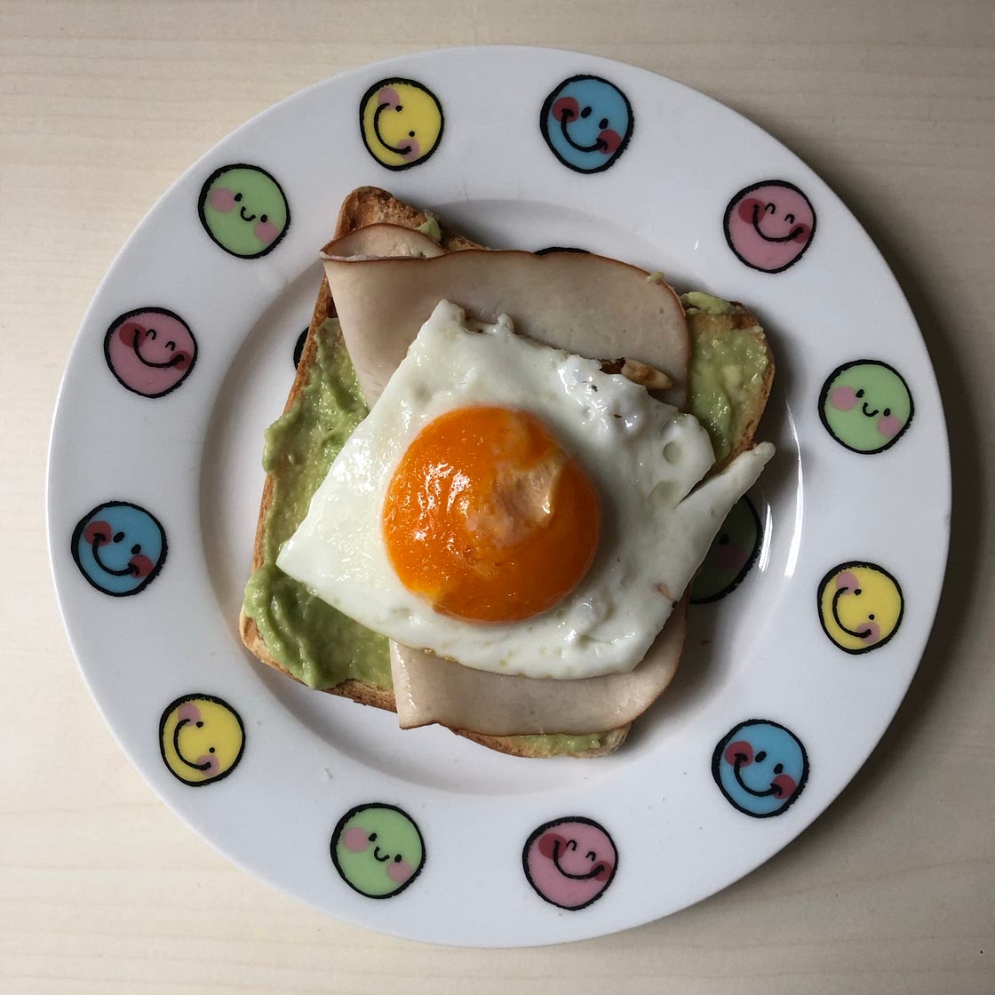 Avocado Toast with Egg, Ham and Arugula