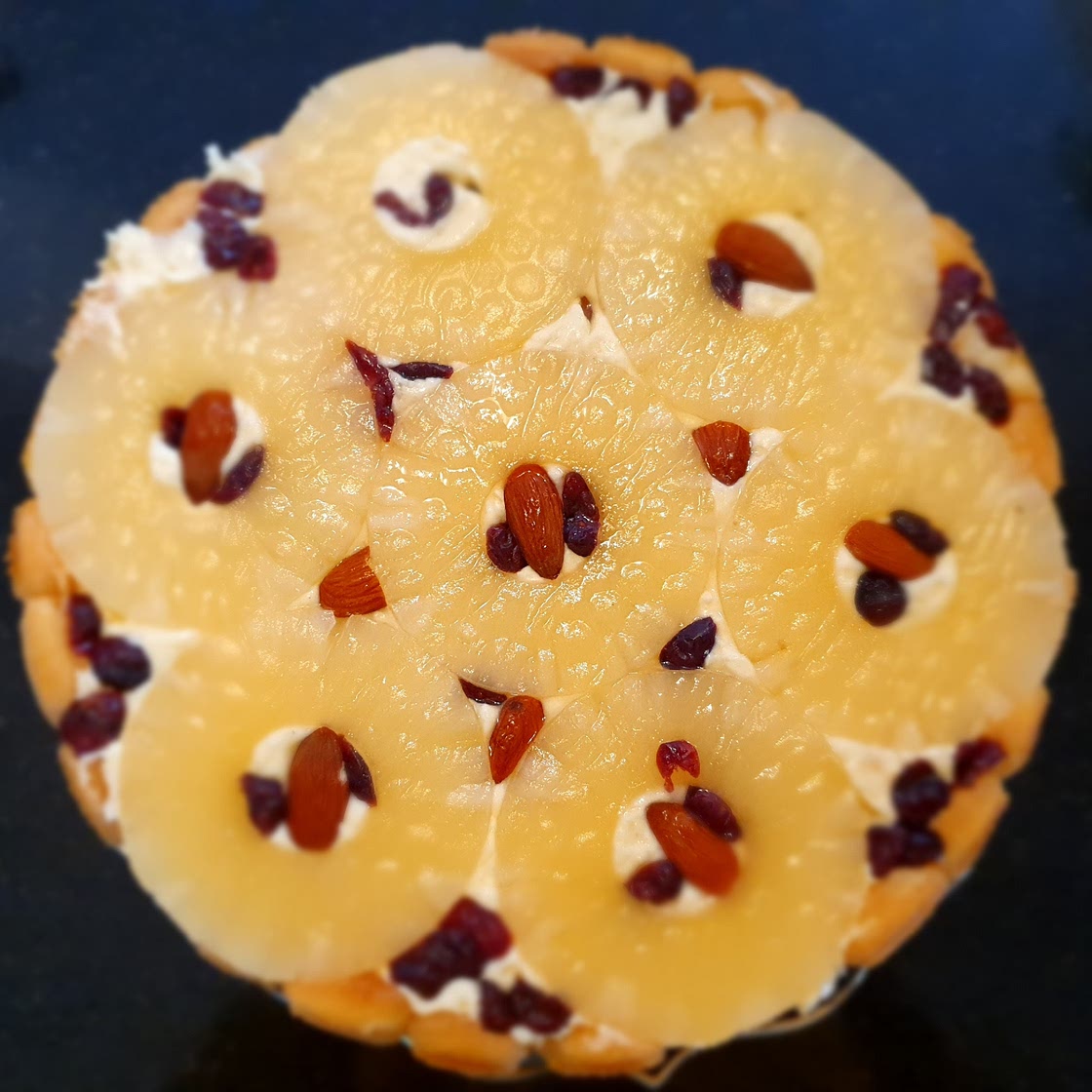 Pineapple cake