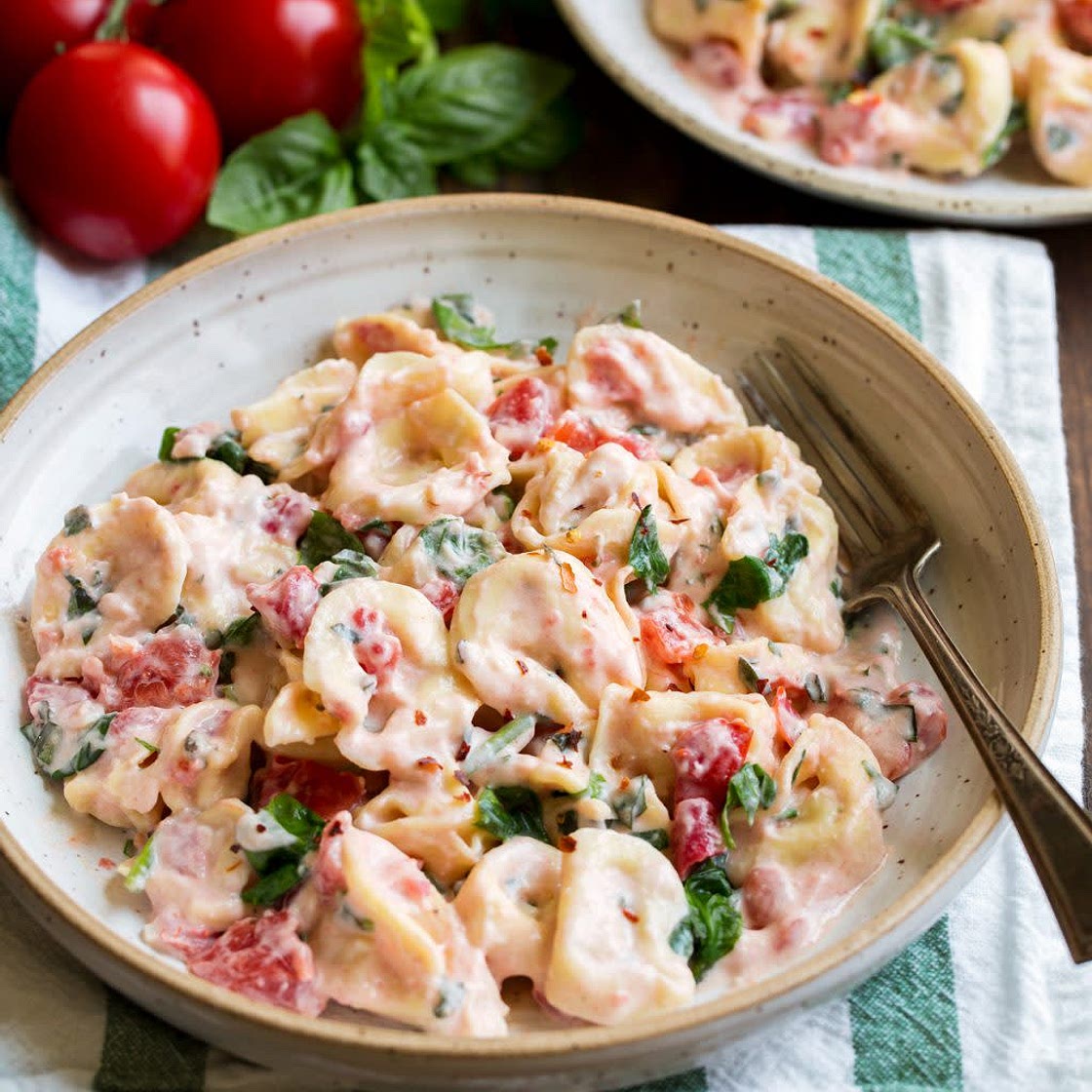 Spinach tomato tortellini
