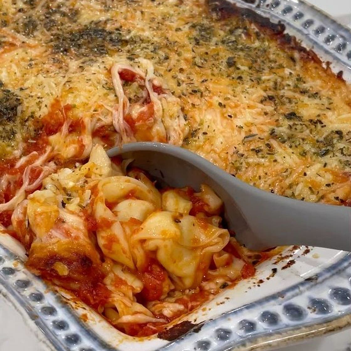 WE ARE PASTA THE POINT OF NO RETURN! Here’s another easy delicious dinner idea for those busy nights you just don’t have time for anything fancy. With pasta cheese and marinara sauce how could you go wrong!? 1 20 ounce package fresh tortellini any flavor (