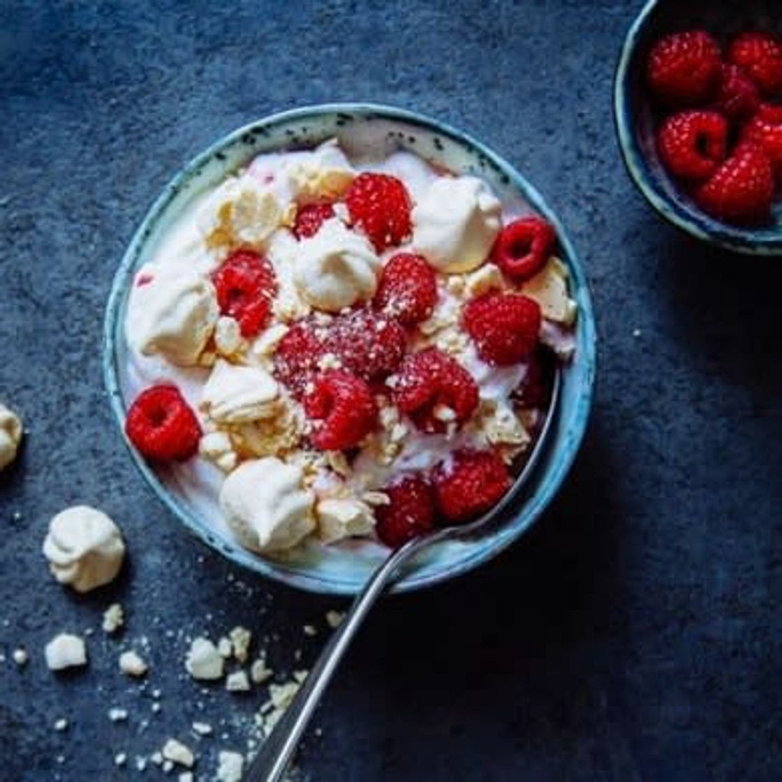 Frozen Meringue Raspberries