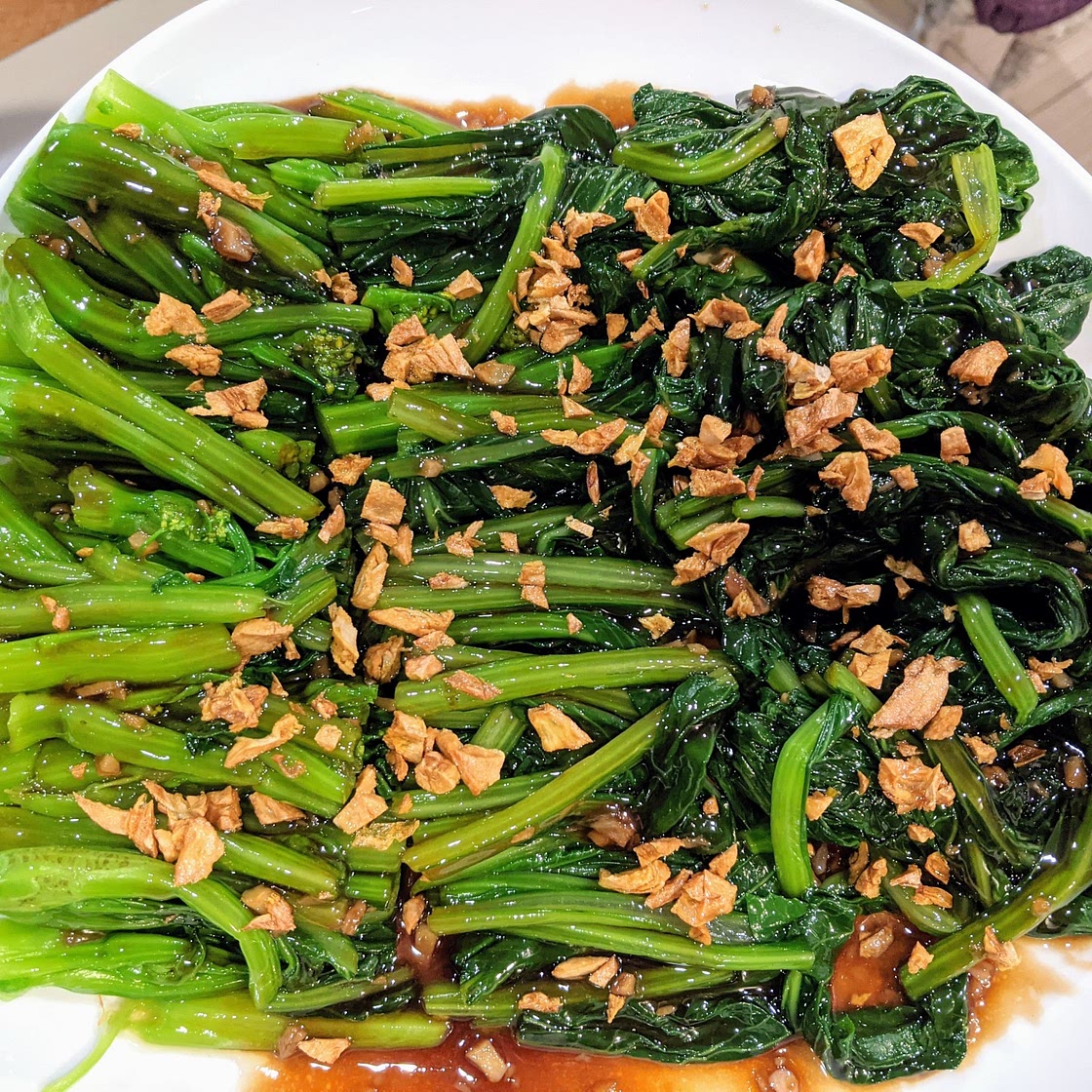 Yu choy in oyster sauce