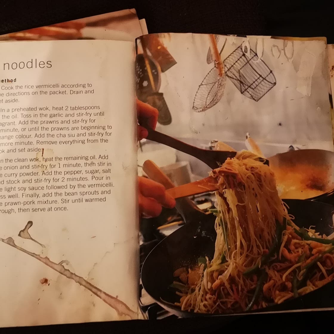 BOOK - WOK & STIR FRY - P38 - SINGPORE NOODLES