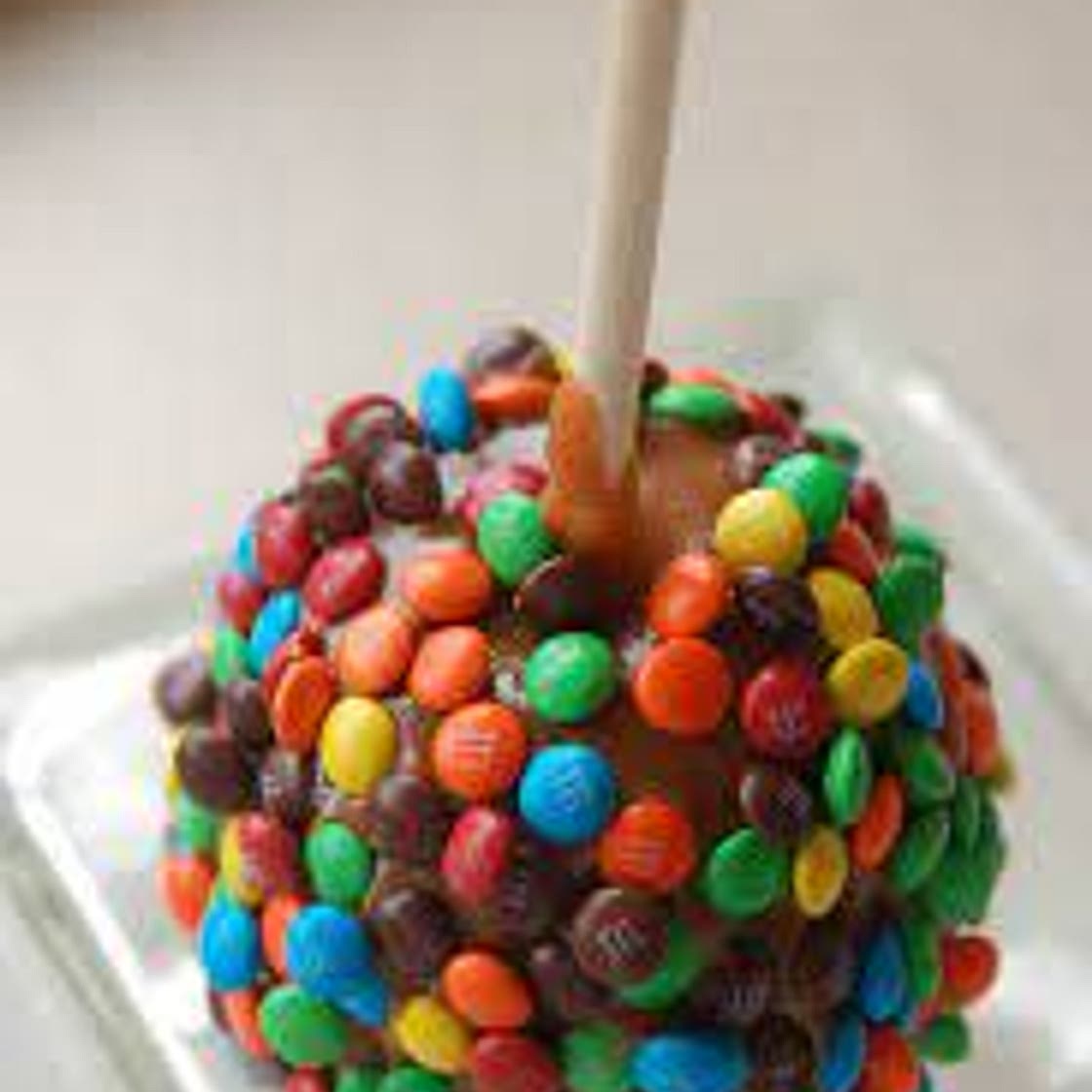 caramel apples with m&ms