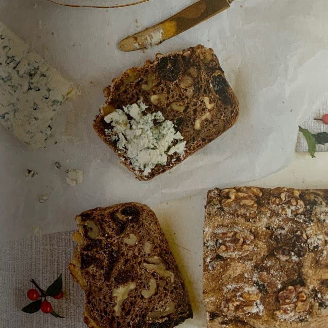 Prune-walnut bread