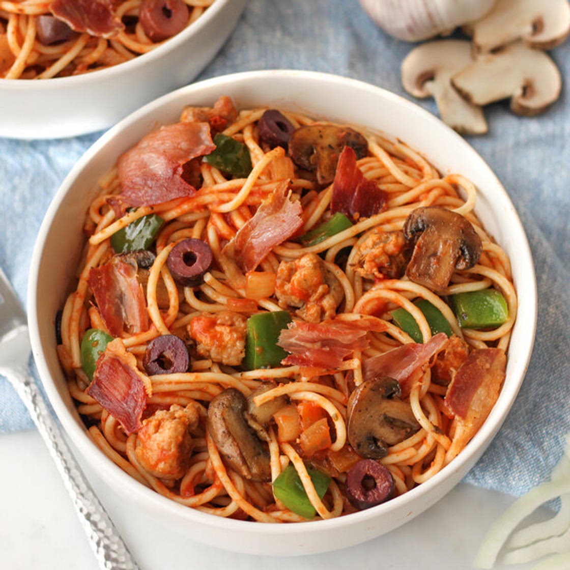 "Supreme Pizza" Pasta with Prosciutto, Mushrooms, Bell Pepper & Olives