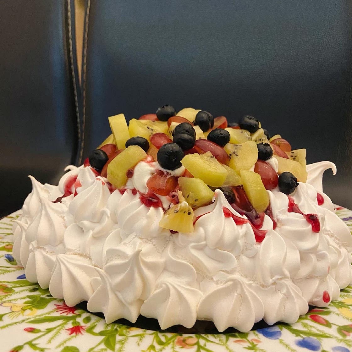 Easy Two-Egg Pavlova Recipe
