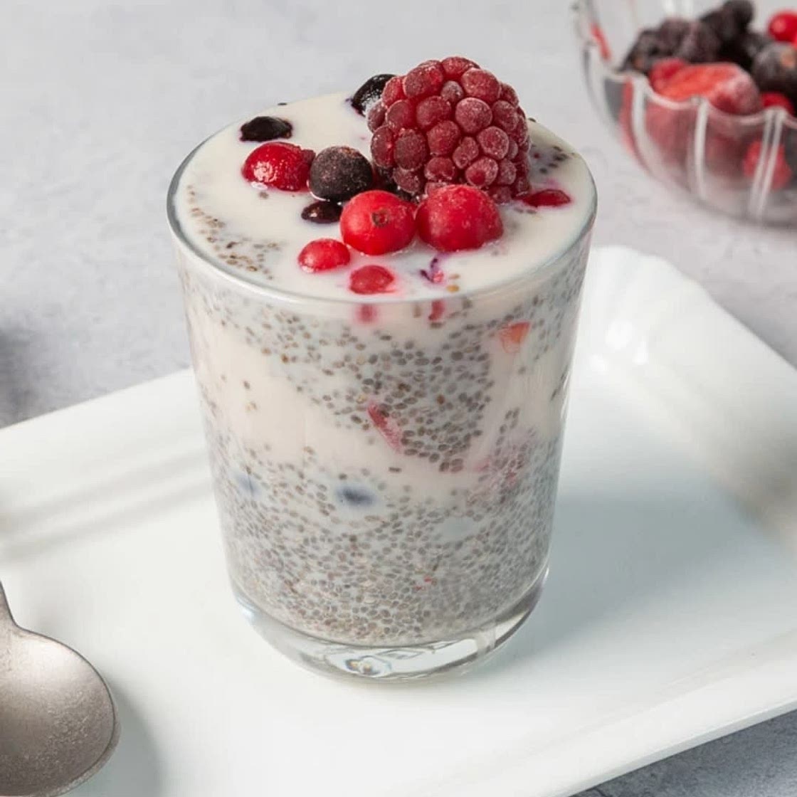 Very Berry Chia pudding