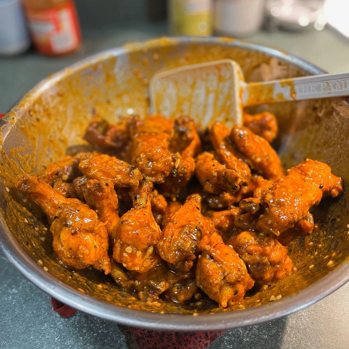 TFTI BBQ’s Buffalo Wings on Steroids