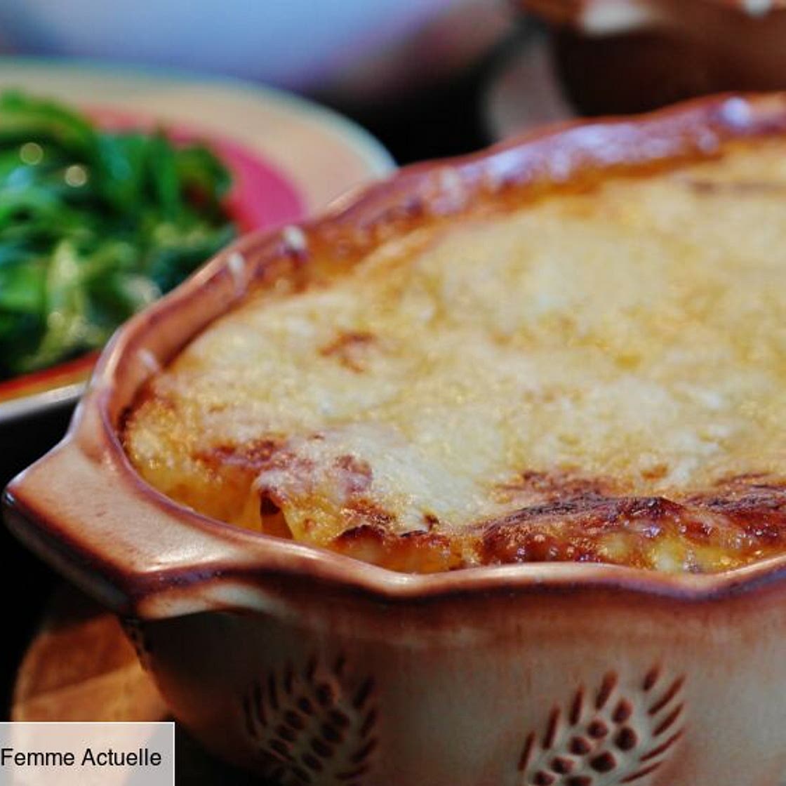"Tous en cuisine" : la recette des lasagnes à la bolognaise de C