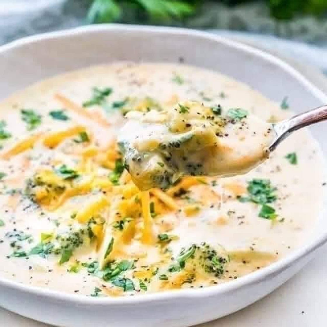 Broccoli Cheddar Soup Crockpot/Stovetop!!😊 