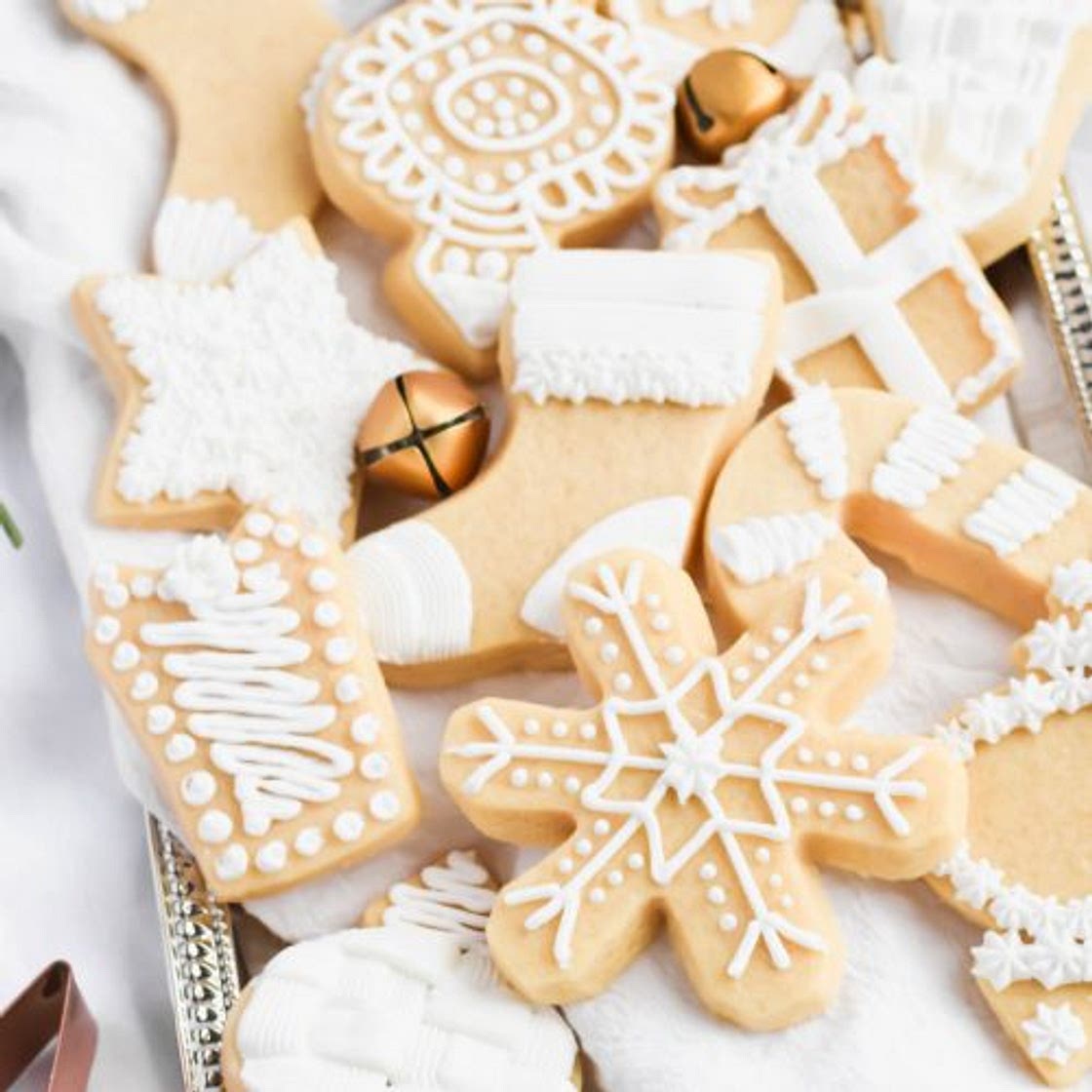 Shortbread Christmas Cookies with Icing