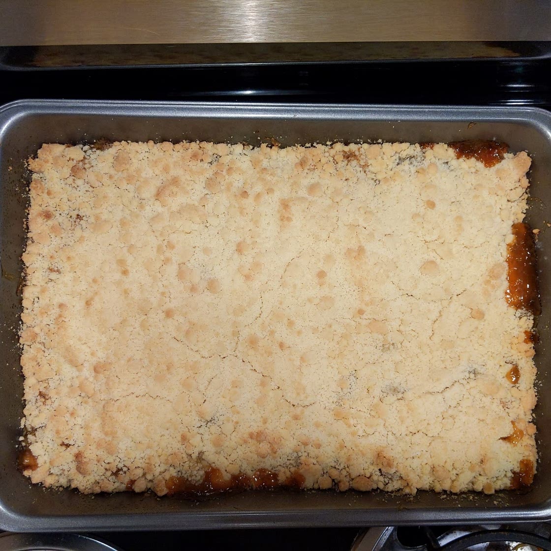 Apple Caramel Dump Cake with 4 Ingredients!