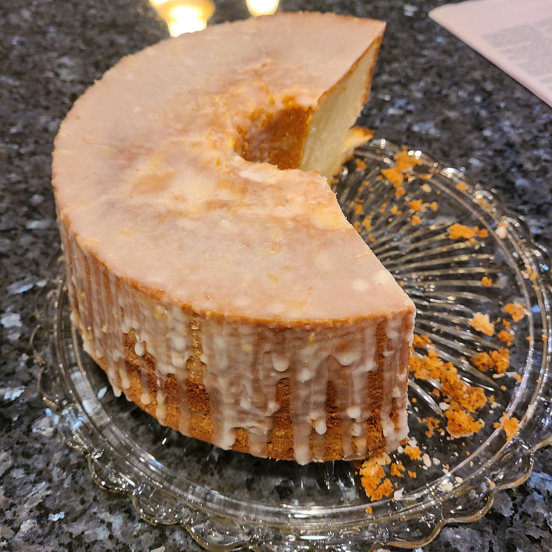 Lemon pound cake