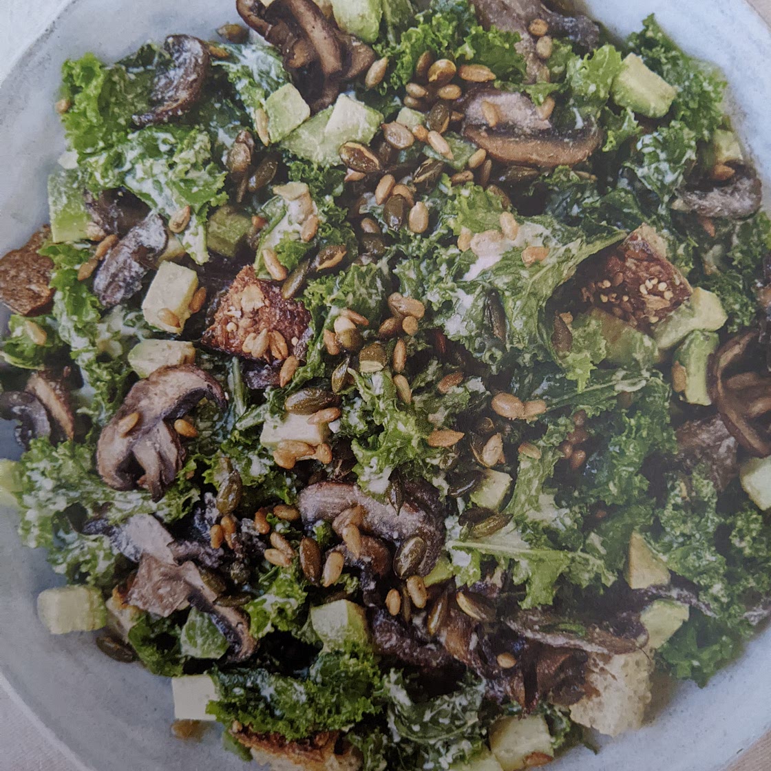 Creamy kale & mushroom salad