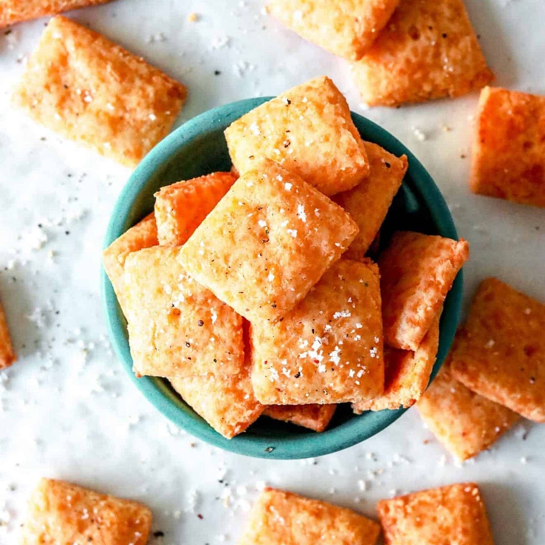 20-Min Cheesy Almond Flour Crackers (only 2 ingredients!)
