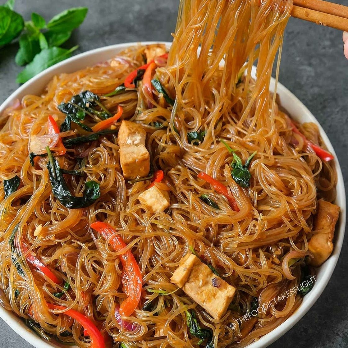 Basil and tofu vermicelli