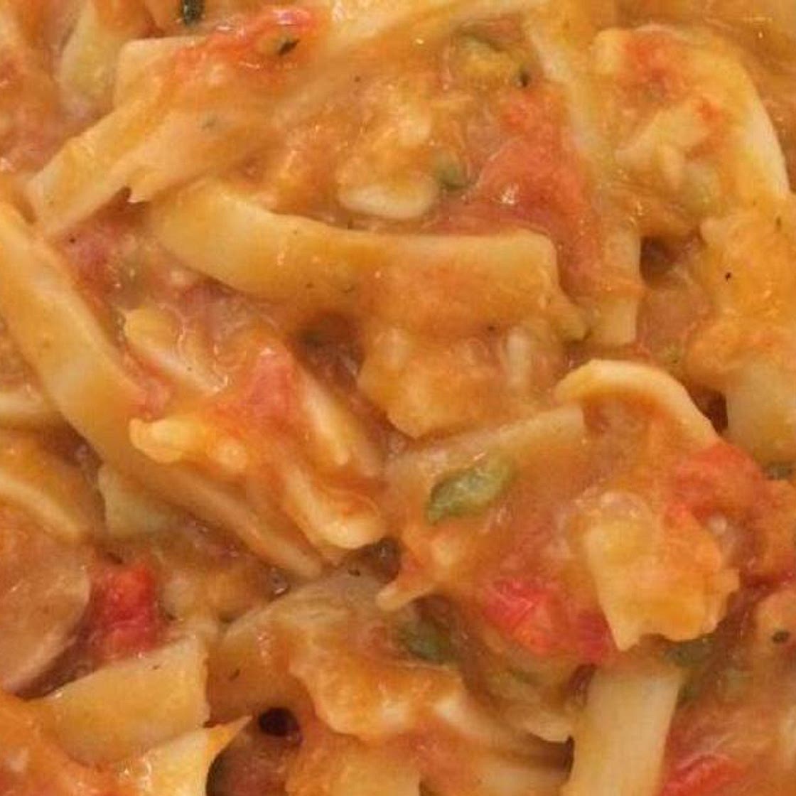 Creamy chicken and tomato pasta