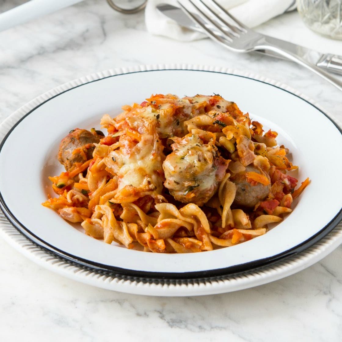 Sausage & Veggie Pasta Bake high fibre 4 serves 527 calories each *