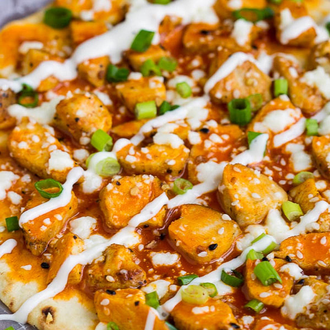 Easy Buffalo Chicken Flatbread
