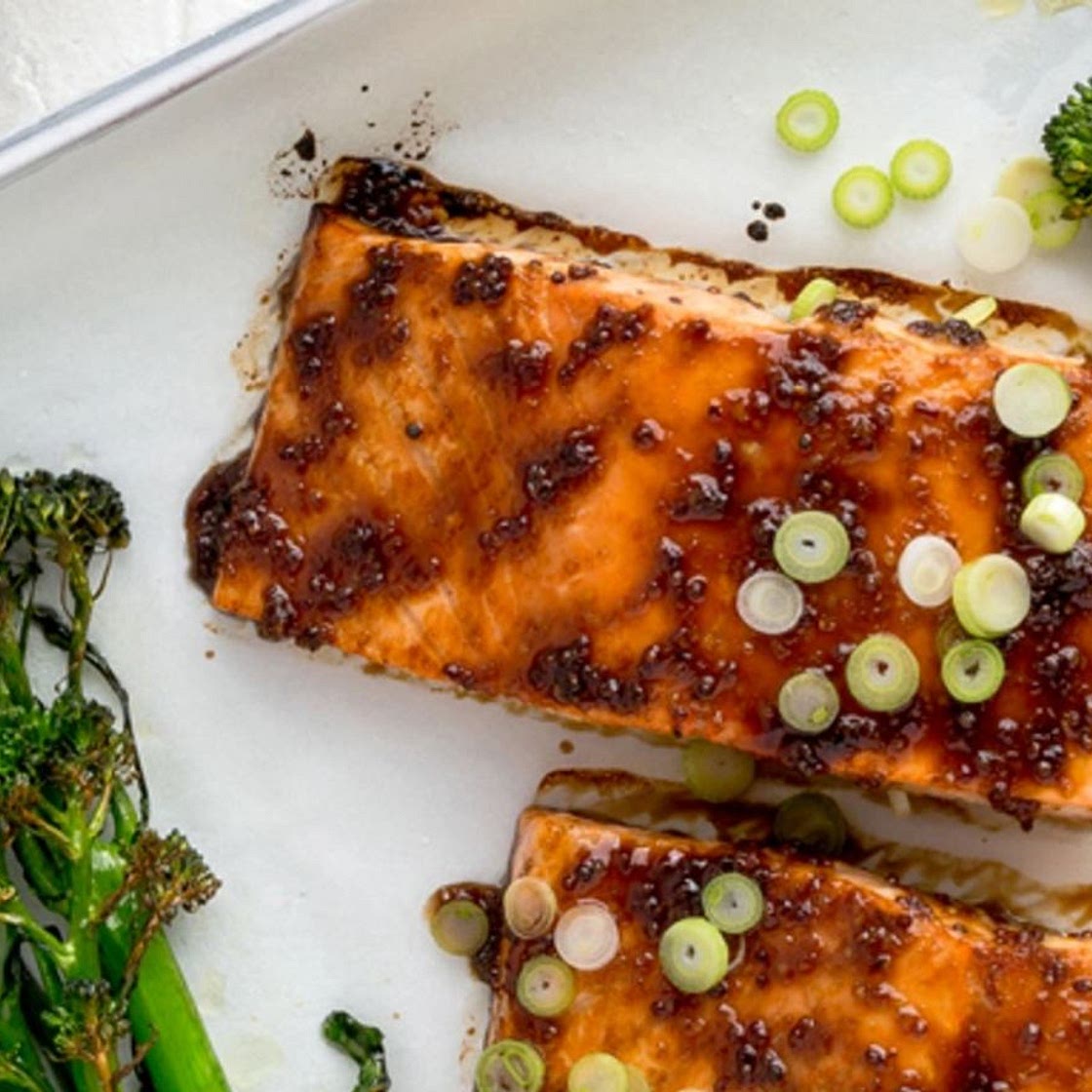 Glazed Salmon & Broccolini Tray Bake