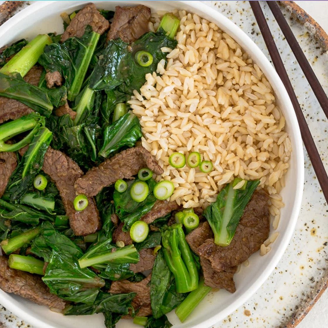 Stir Fried Garlic Beef with Brown Rice