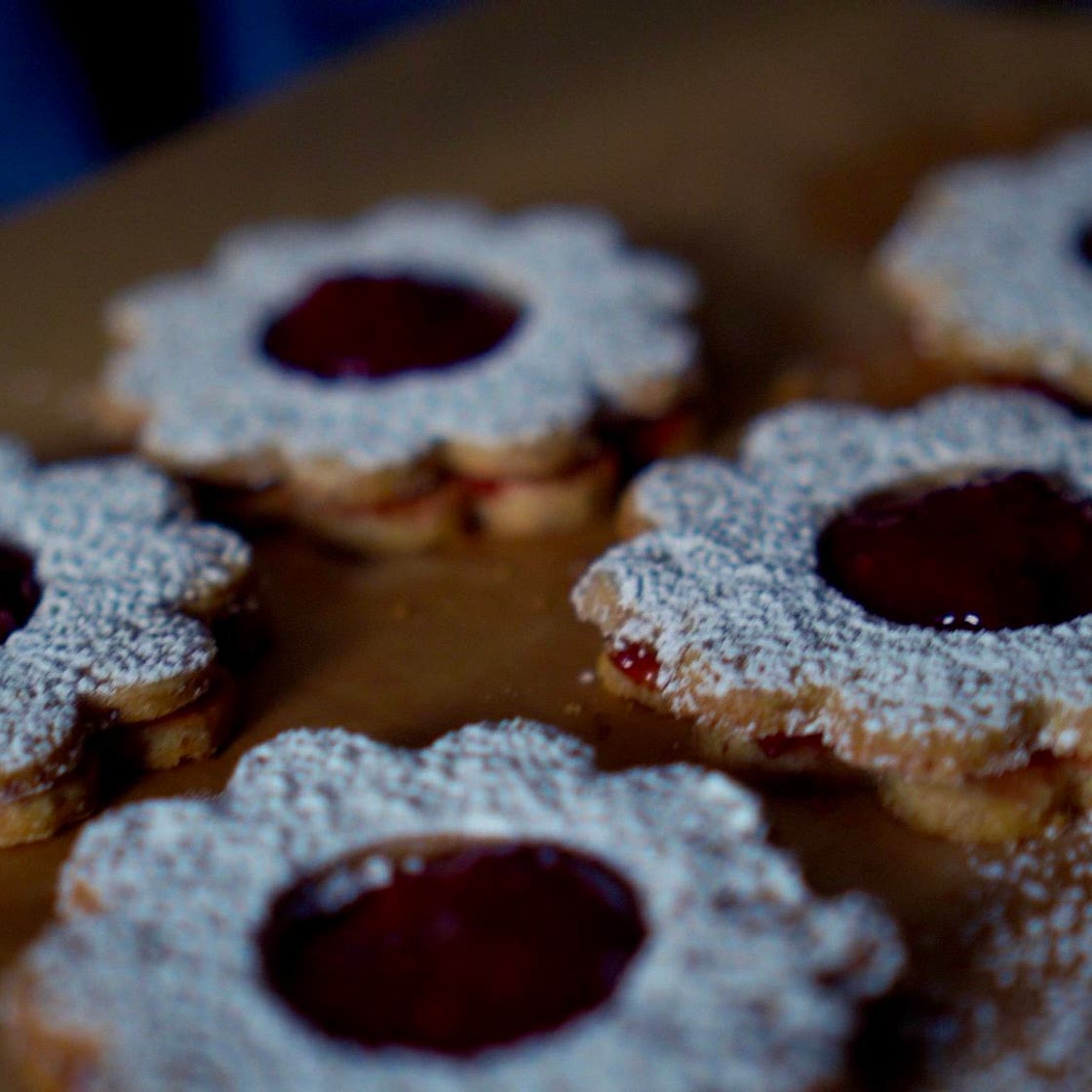 Linzer Cookies