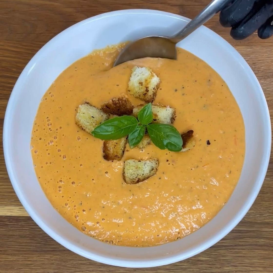 I am not a big fan of soups, but this…🤤🤤🤤#soup #boursin #food #learnontiktok #JDVaporMaxShuffle