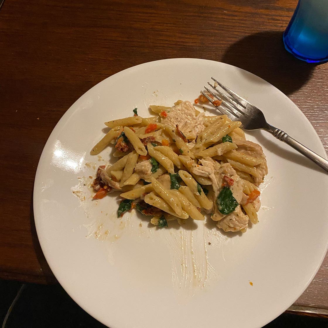 Healthy Tuscan Chicken Pasta {One Pot}