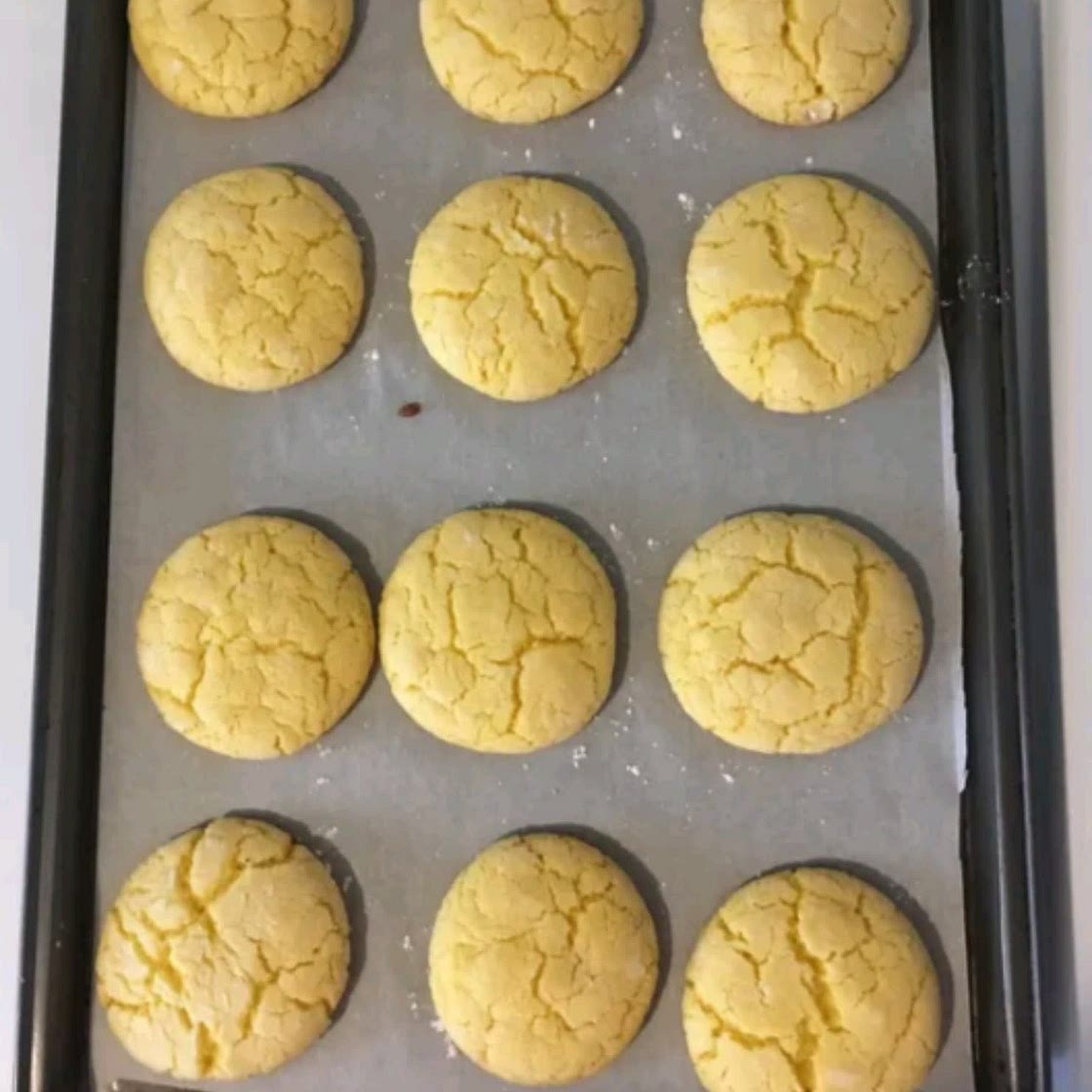 3-Ingredient Almond Flour Cookies {Vegan, Oil-Free, Keto Option}