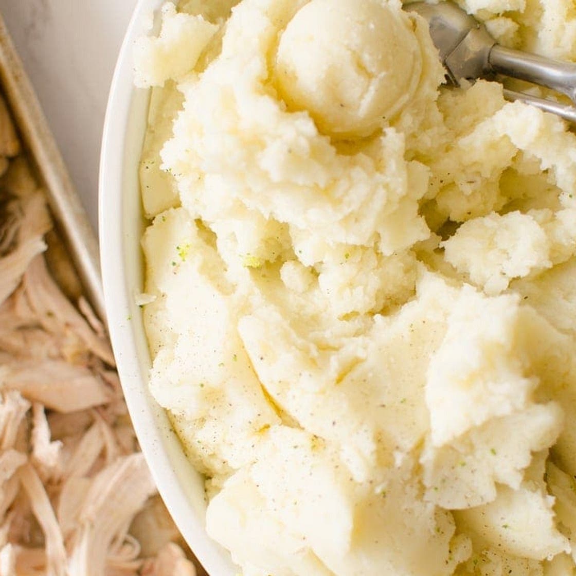 Instant Pot Mashed Potatoes {Fast & Creamy}