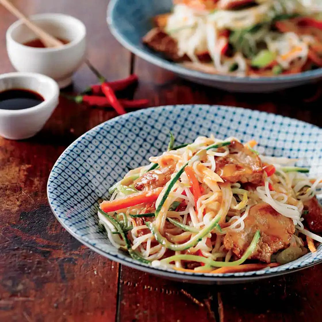 Recette de salade de nouilles au porc à la thaïe | Coup de Pouce