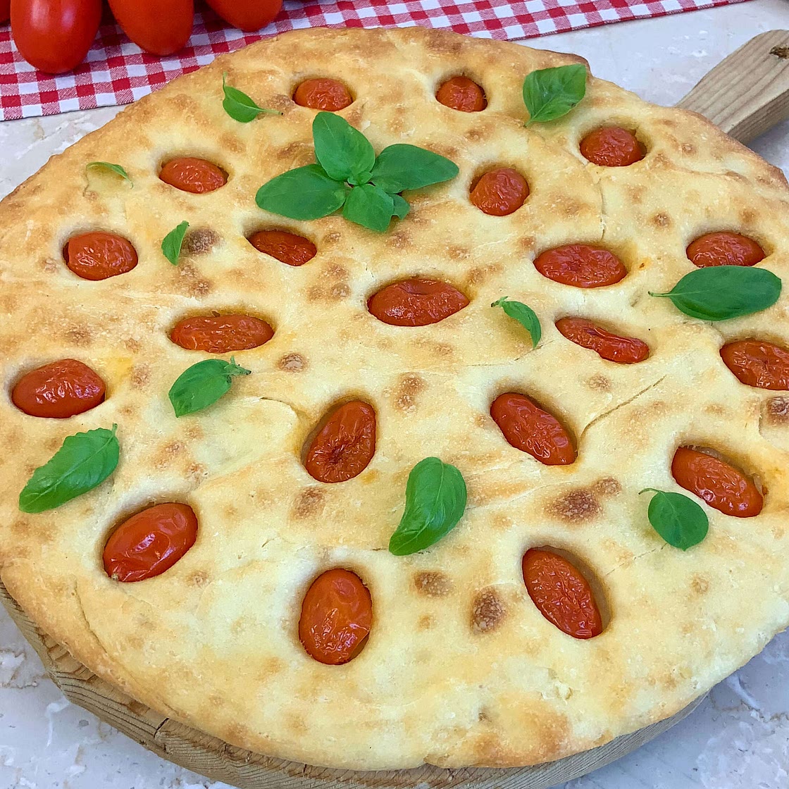 TOMATO FOCACCIA