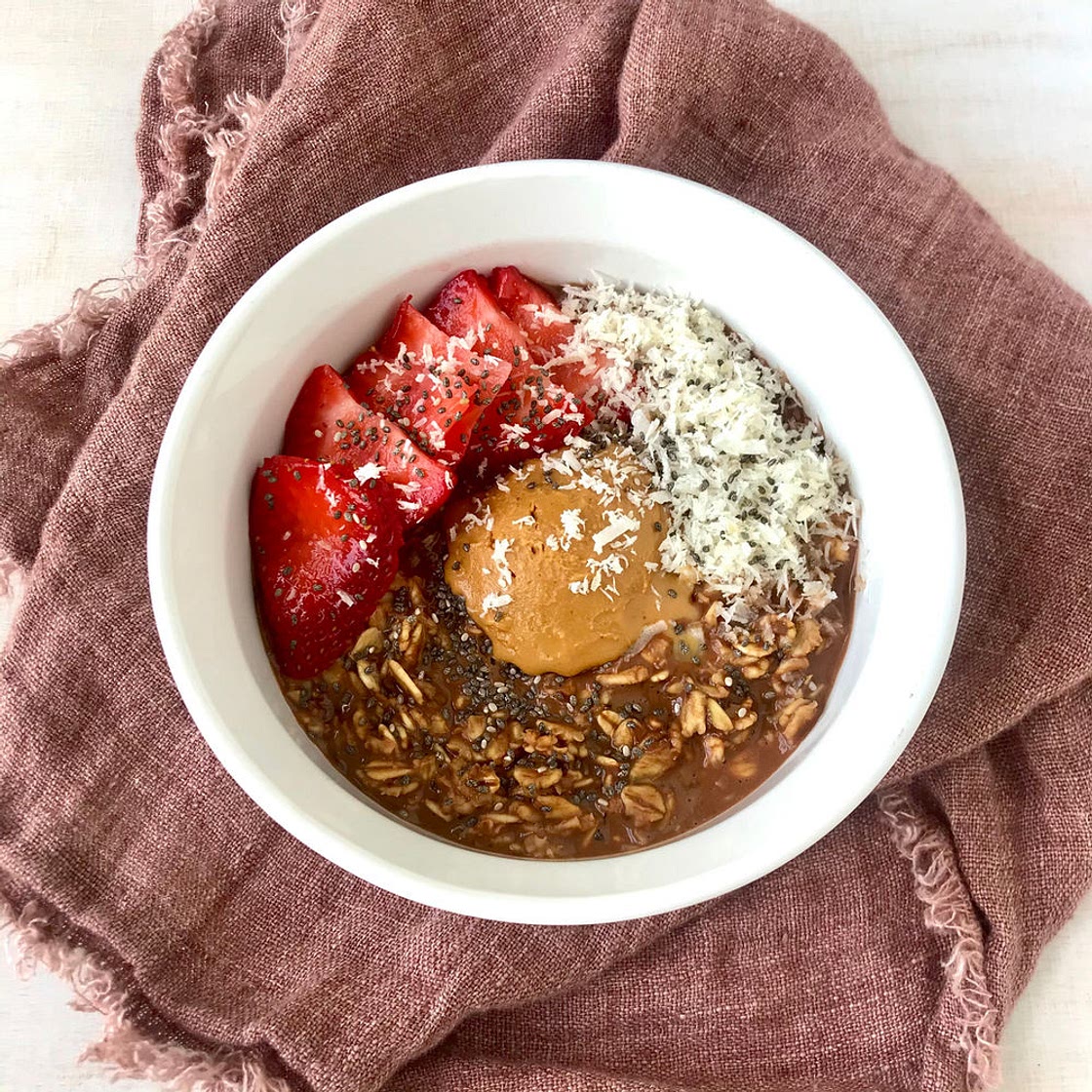 EASY CHOCOLATE PEANUT BUTTER OATS