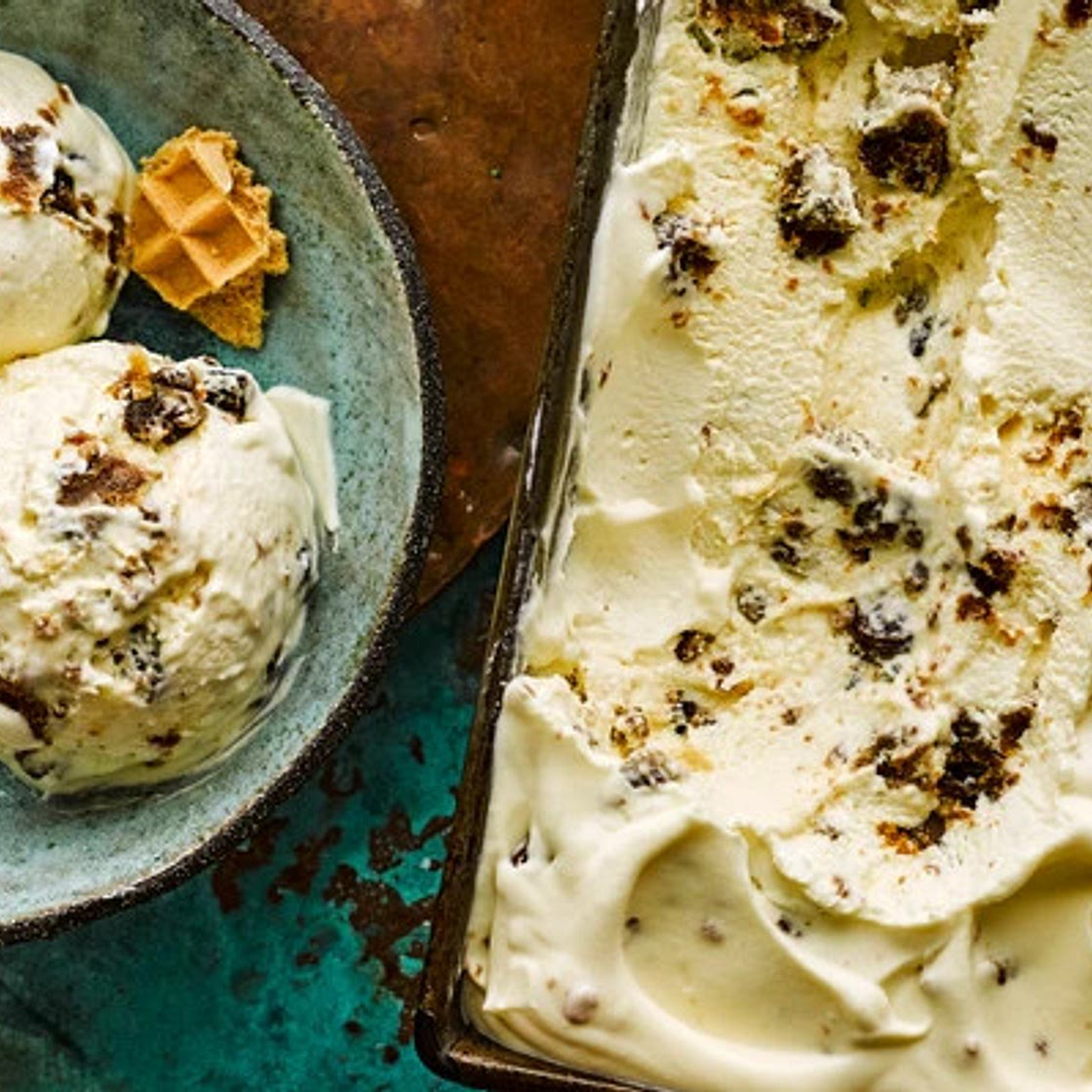 Christmas pudding ice cream