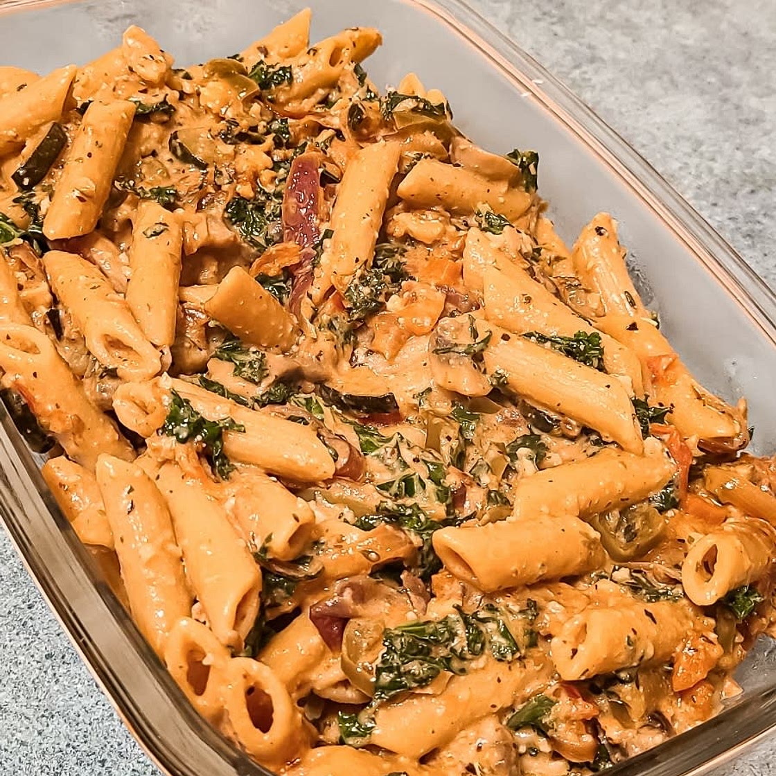 Creamy Vegan White Pasta with Summer Vegetables