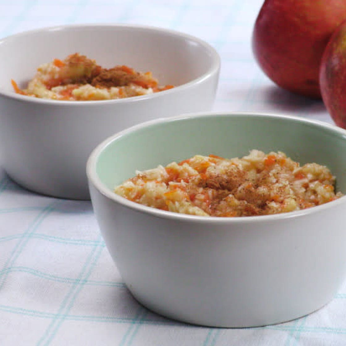 Rice porridge with pumpkin and apples