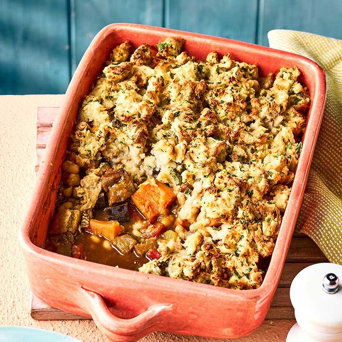 Spicy veggie pies with peanut butter mash