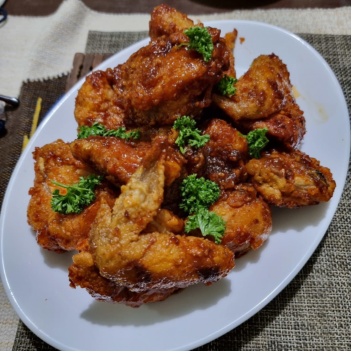 Sriracha Chicken Wings