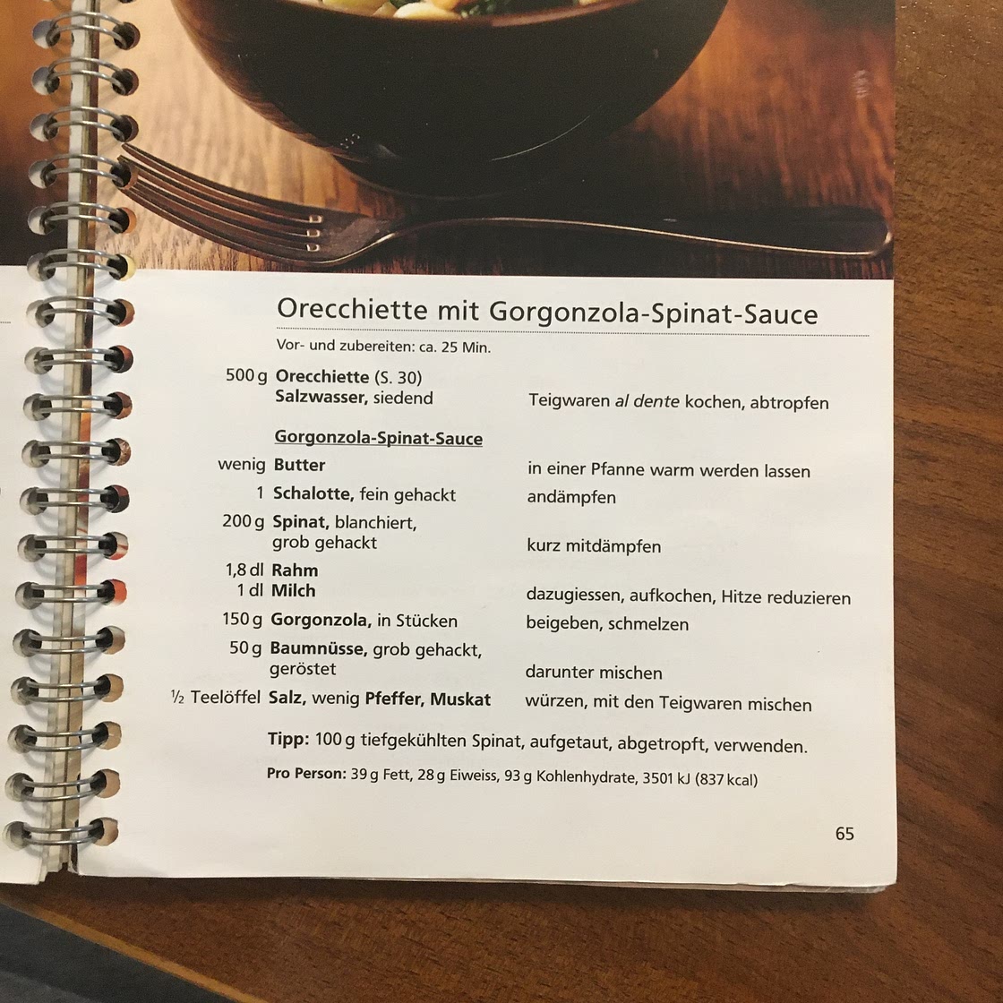Orecchiette mit Gorgonzola-Spinat-Sauce