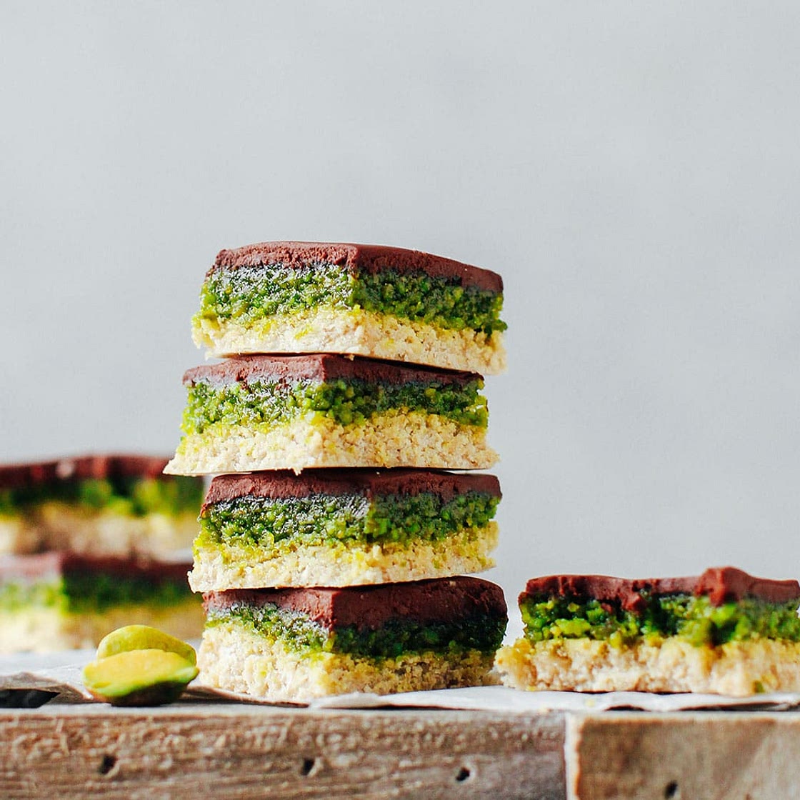 No-Bake Chocolate Pistachio Bars