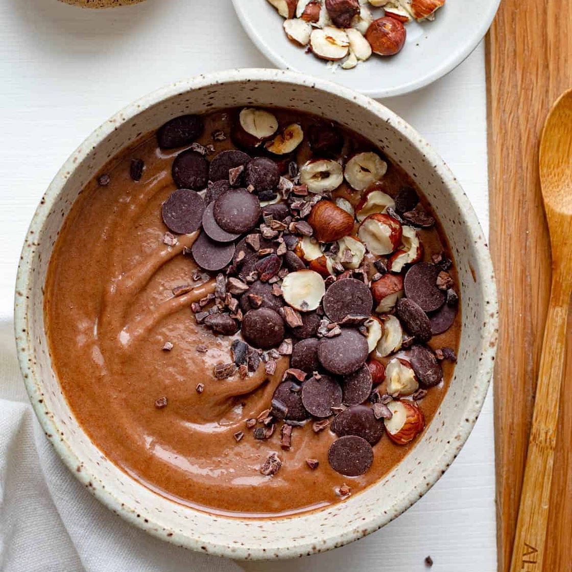 Chocolate Hazelnut Smoothie Bowl