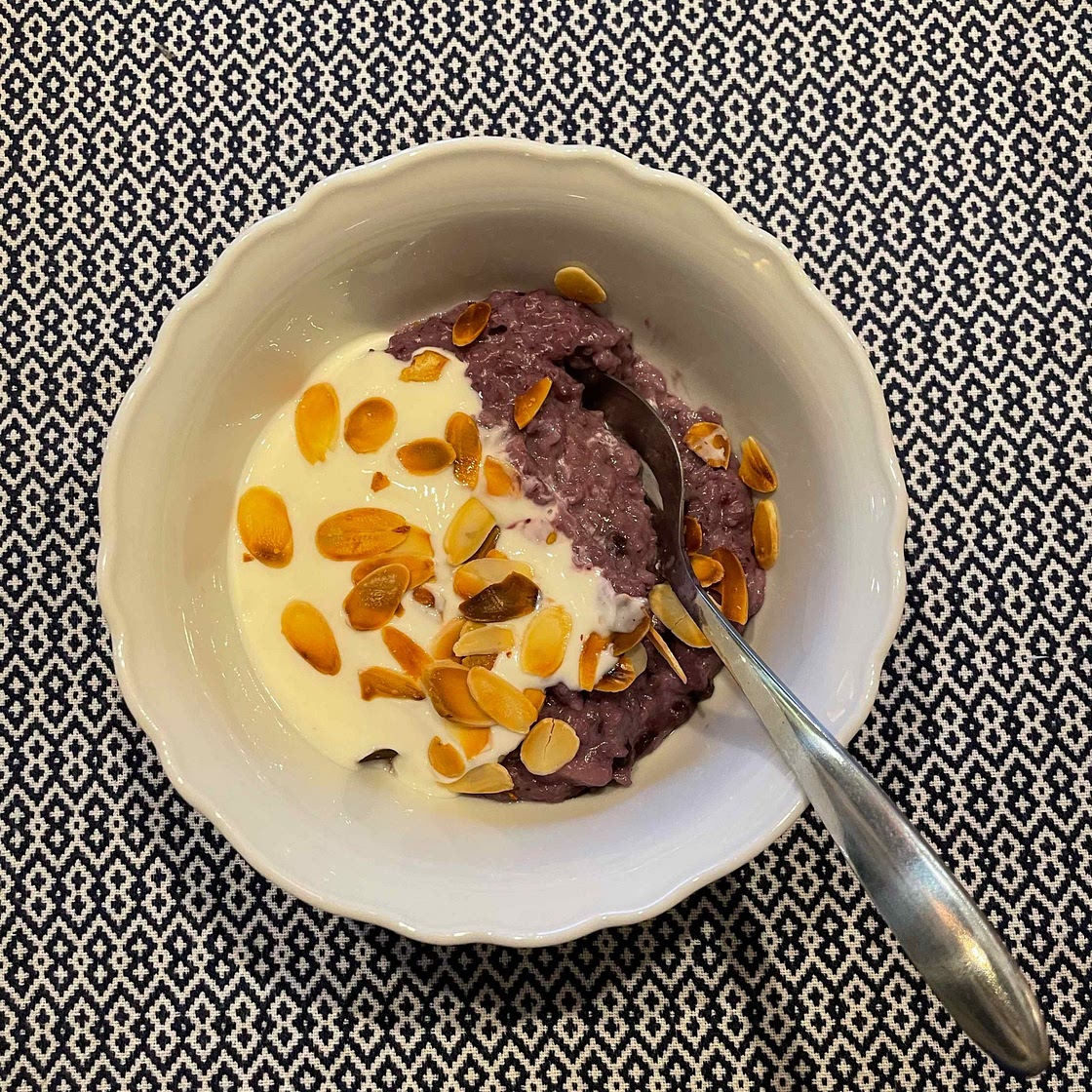 Blueberry Almond Oatmeal