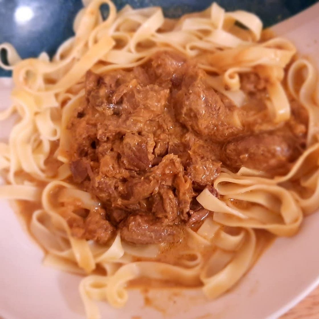 Slow cooker beef stroganoff