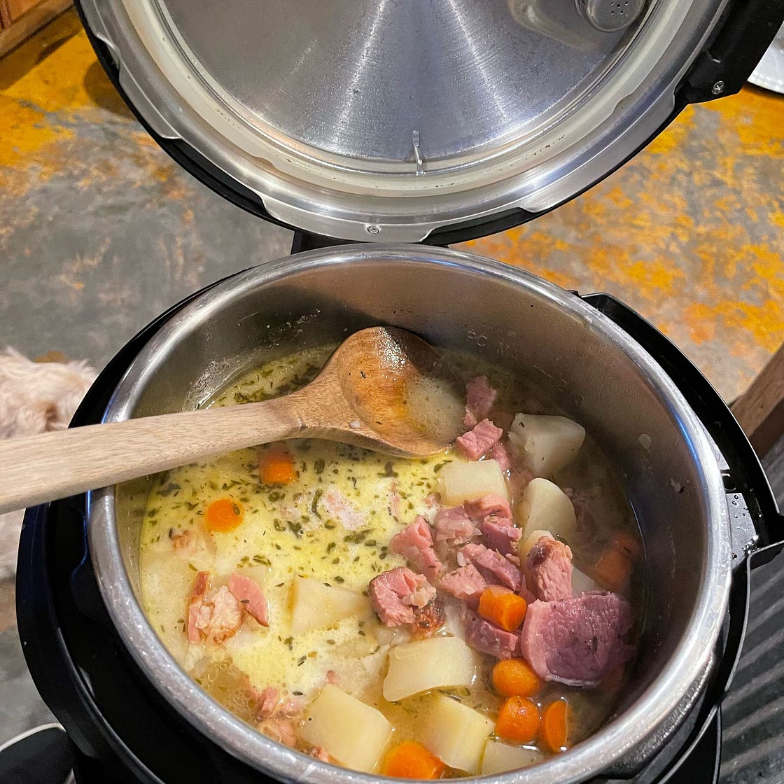 Instant Pot Ham and Potato Soup